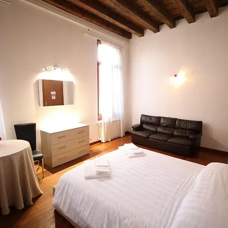 Dorso Duro Daire Venedik