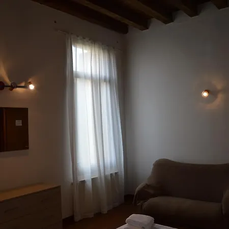Dorso Duro Apartment *